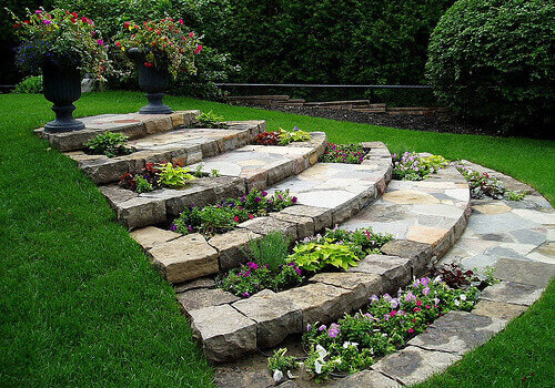 Landscaping-Tips-You-Should-Know-OPTIMIZED